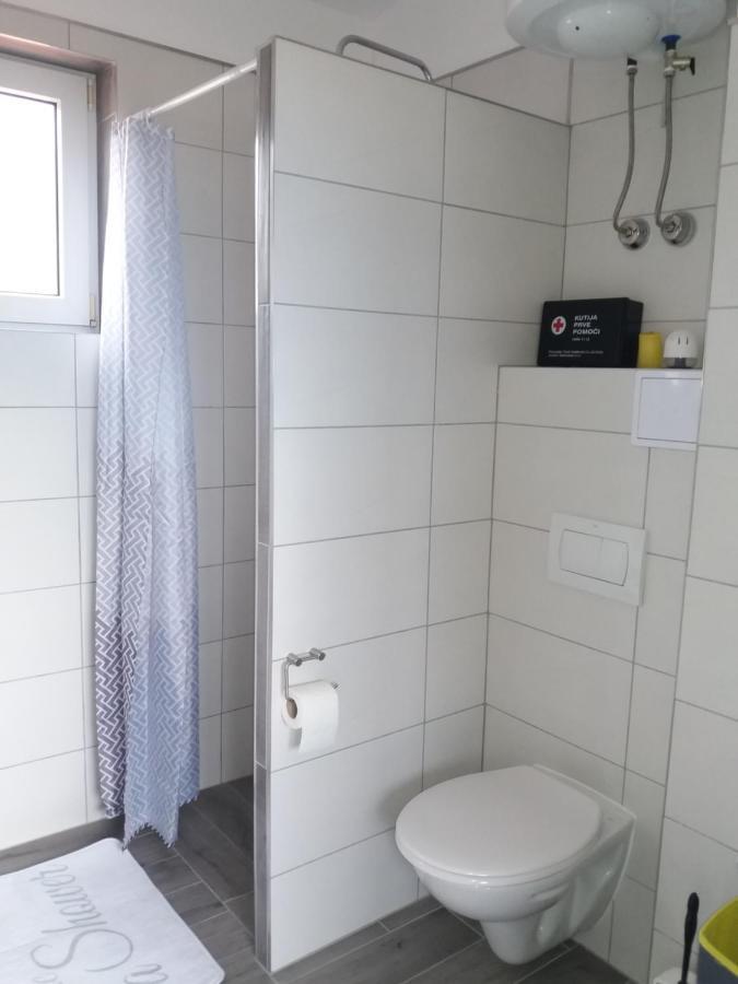 Apartman Luka Kaštela Exterior foto