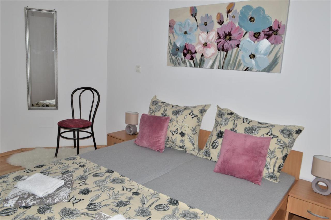 Apartman Luka Kaštela Exterior foto
